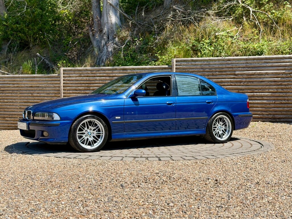 BMW M5 Saloon Blue #6