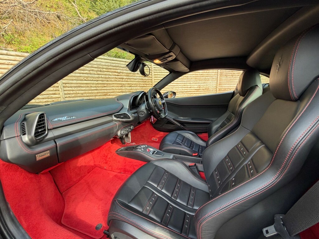 Ferrari 458 Spider 2dr Auto Red #25