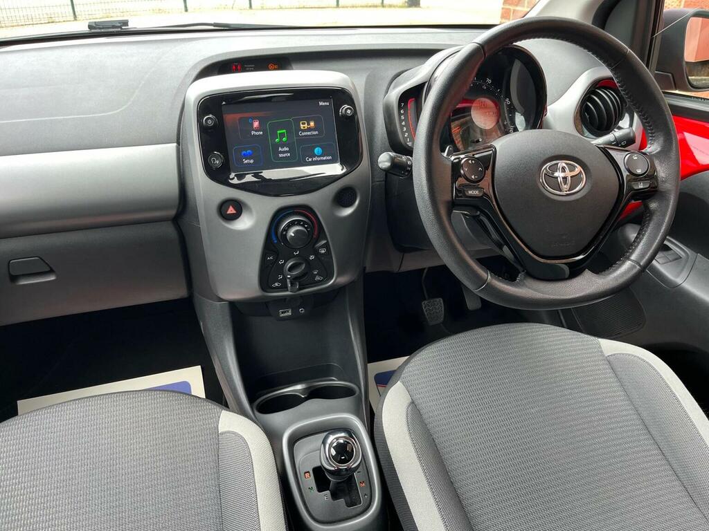 Toyota Aygo Hatchback 1.0 Vvt-i X-play X-shift Euro 6 Saf Red #3
