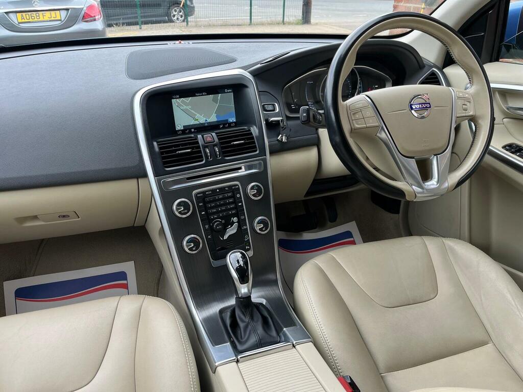 Volvo XC60 Suv 2.4 D4 Se Lux Nav Awd Euro 6 Ss Blue #3