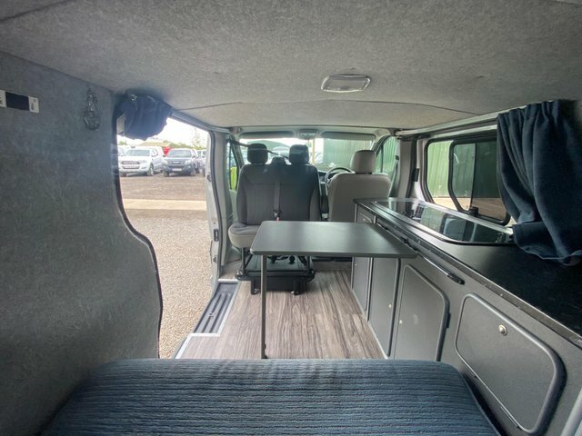 Vauxhall Vivaro 2.9T 2.0 Solarswivelrr Bedfridge LR12KEU #6