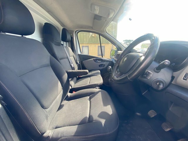 Renault Trafic 1.6 Dci 27 Business Swb Standard Roof Euro 5 White #6