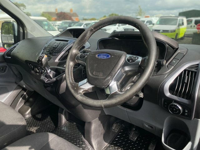 Ford Transit Custom 2.0 Tdci 290 Limited Panel Van L YN67PKC Silver #6