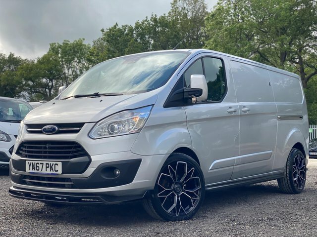 Ford Transit Custom 2.0 Tdci 290 Limited Panel Van L YN67PKC Silver #2