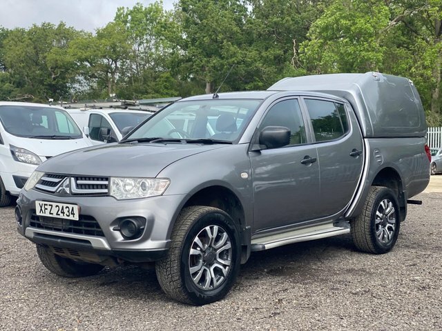 Mitsubishi L200 2.5 Di-d 4Life Pickup Double Cab XFZ2434  #2