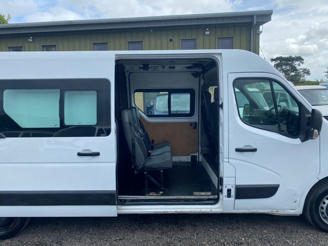 Renault Master 2.3 Dci Energy 35 Business Fwd Lwb Medium Roof Eur HV70RWW White #6