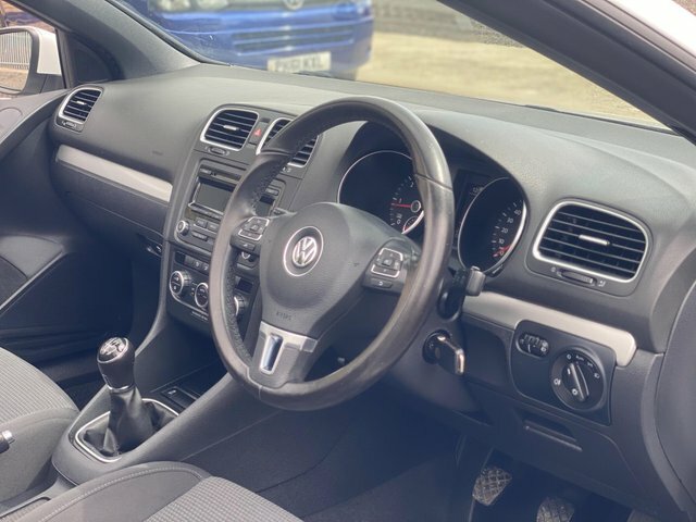 Volkswagen Golf 1.6 Tdi Bluemotion Tech Se Cabriolet Euro 5 S S VK63CFA White #6