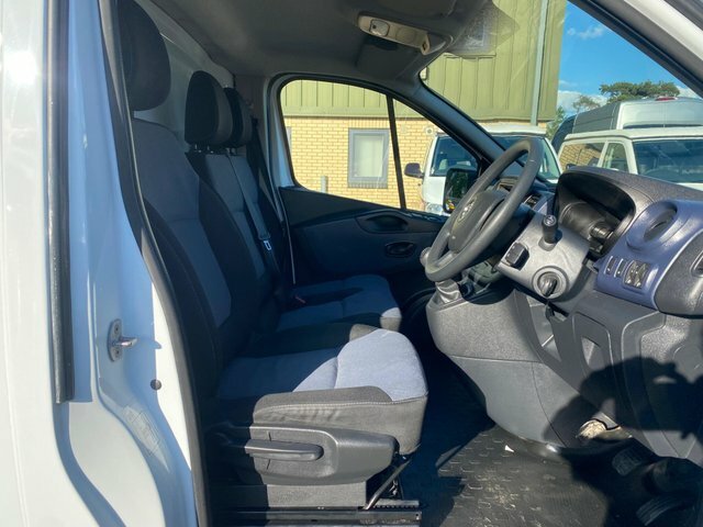 Vauxhall Vivaro 1.6 Cdti 2900 L2 H1 Euro 6 DU19PUO White #5