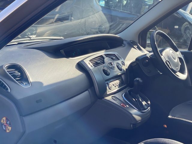 Renault Scenic 1.6L Dynamique Gold #46