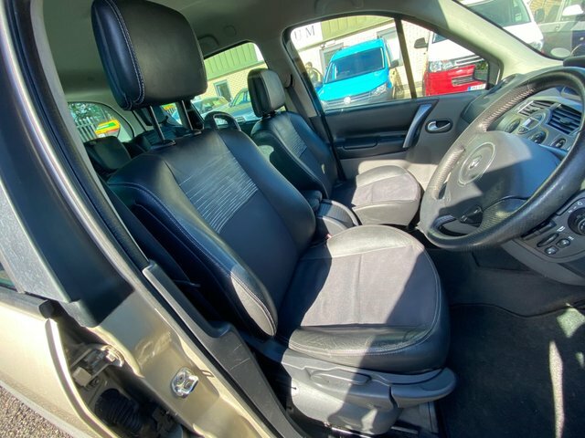 Renault Scenic 1.6L Dynamique Gold #26