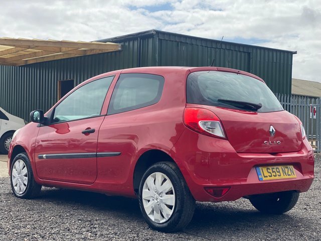 Renault Clio 1.2 16V Extreme Red #3