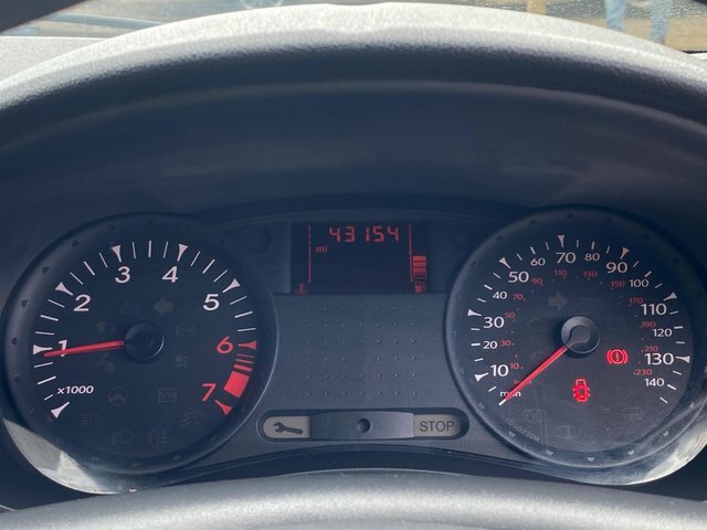 Renault Clio 1.2 16V Extreme Red #6