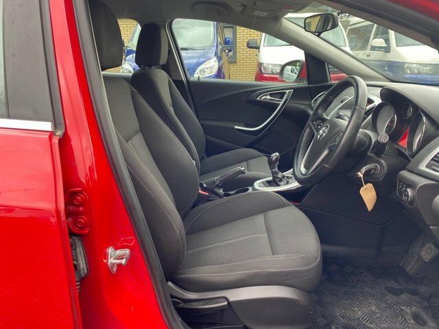 Vauxhall Astra 1.6 16V Sri Euro 5 BG13WTZ Red #6