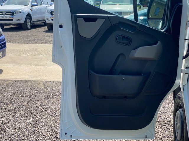 Vauxhall Movano Mpv White #37