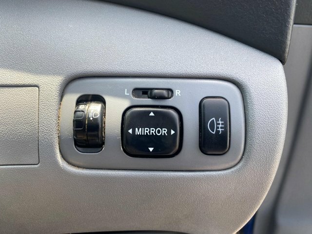 Toyota Verso Verso Gls Vvt-i 5-Door Beige #34