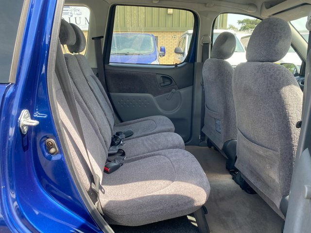 Toyota Verso Verso Gls Vvt-i 5-Door Beige #38