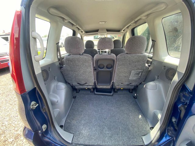 Toyota Verso Verso Gls Vvt-i 5-Door Beige #41