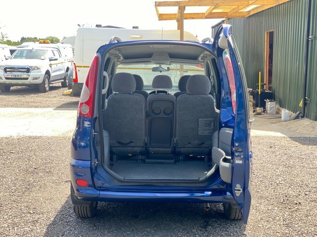 Toyota Verso Verso Gls Vvt-i 5-Door Beige #11