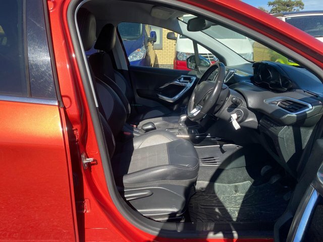 Peugeot 2008 1.2 Puretech Allure Euro 6 Red #5