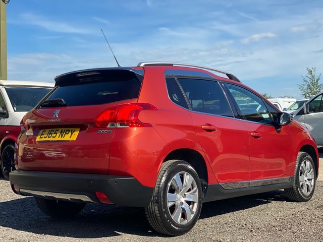 Peugeot 2008 1.2 Puretech Allure Euro 6 Red #4