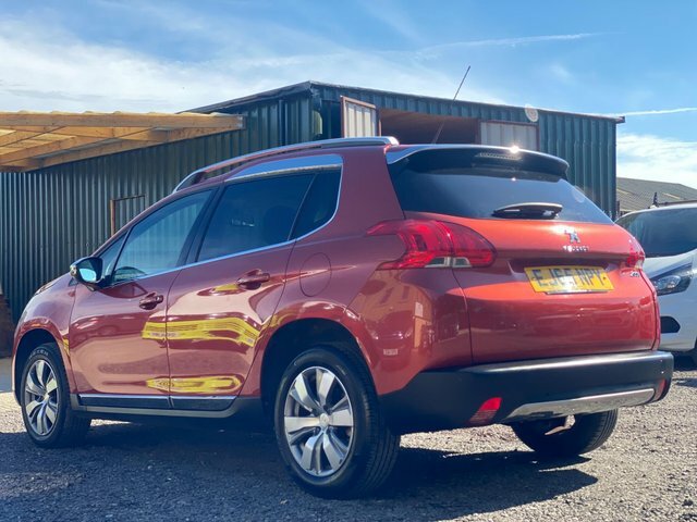 Peugeot 2008 1.2 Puretech Allure Euro 6 Red #3
