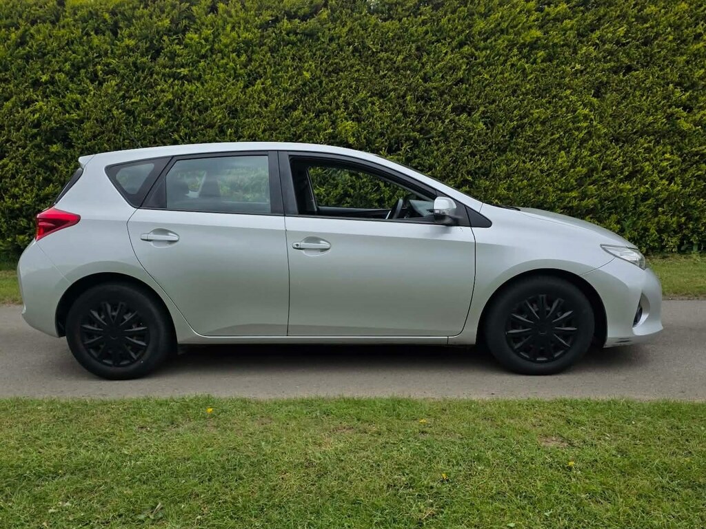 Toyota Auris 1.4 D-4d Active OU13OPO #5