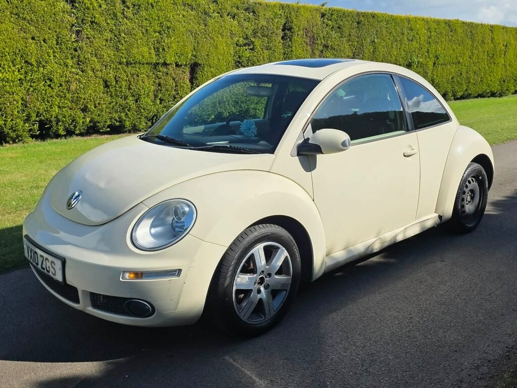 Volkswagen Beetle 1.6 Luna VX10ZGS #3