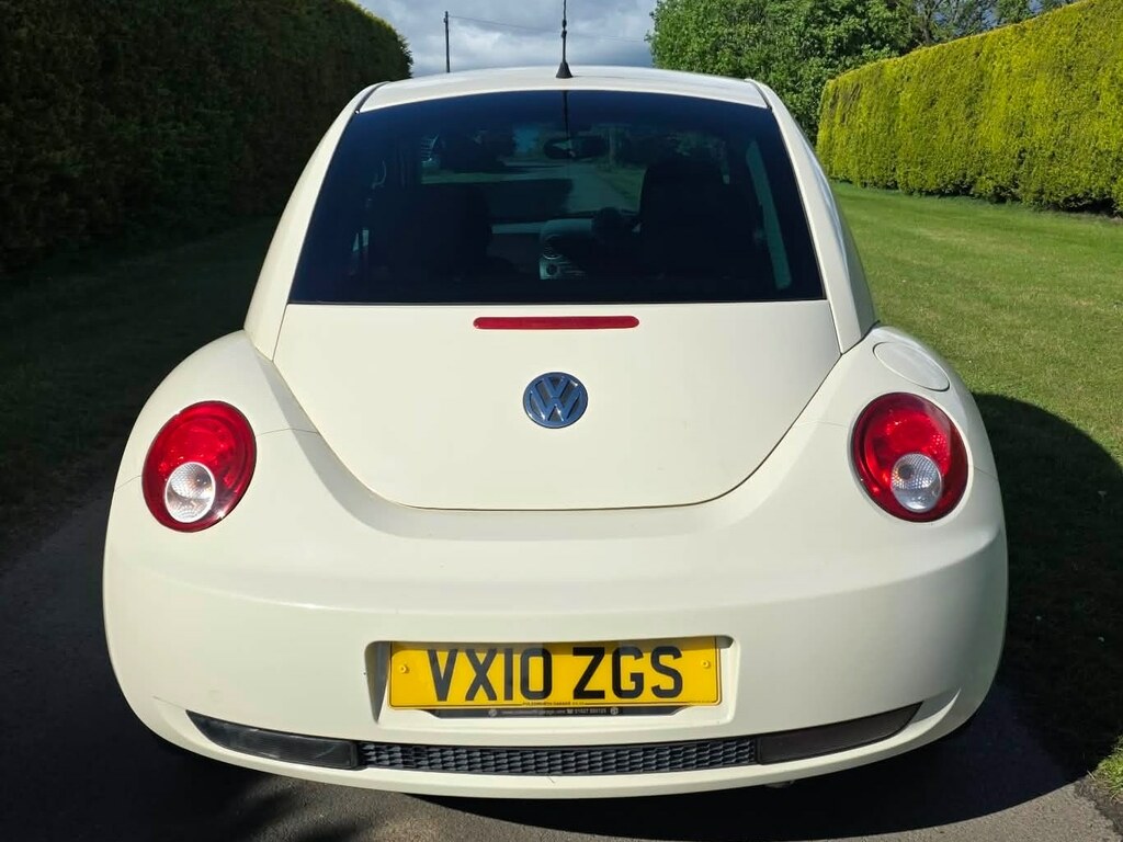 Volkswagen Beetle 1.6 Luna VX10ZGS #6