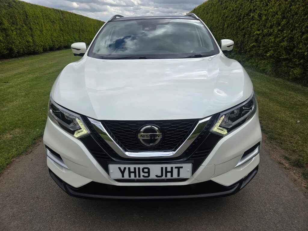 Nissan Qashqai 1.3 Dig-t N-connecta YH19JHT #2