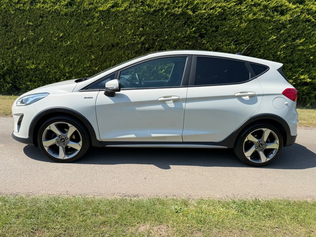 Ford Fiesta 1.0 Ecoboost 140 Active X EB19BYR White #5