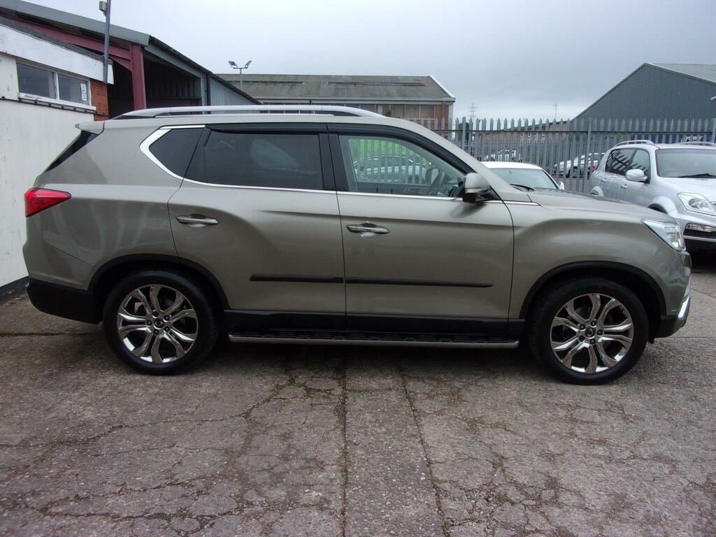SsangYong Rexton 2.2D Ultimate T-tronic 4Wd Euro 6 Beige #5