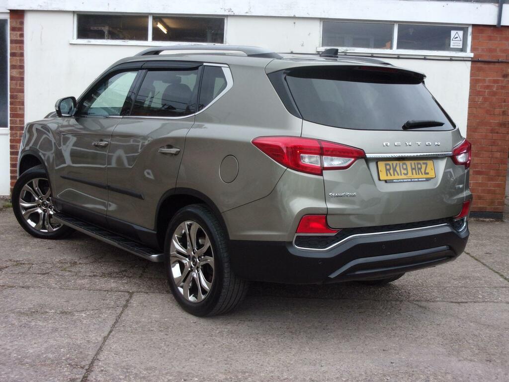 SsangYong Rexton 2.2D Ultimate T-tronic 4Wd Euro 6 Beige #4