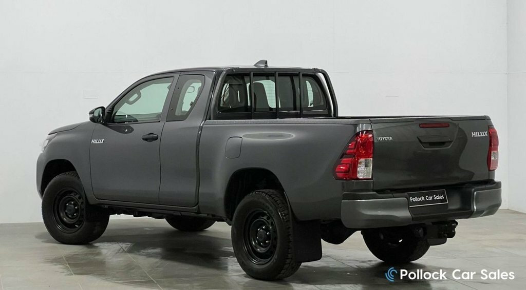 Toyota HILUX 2.4L Active Grey #2