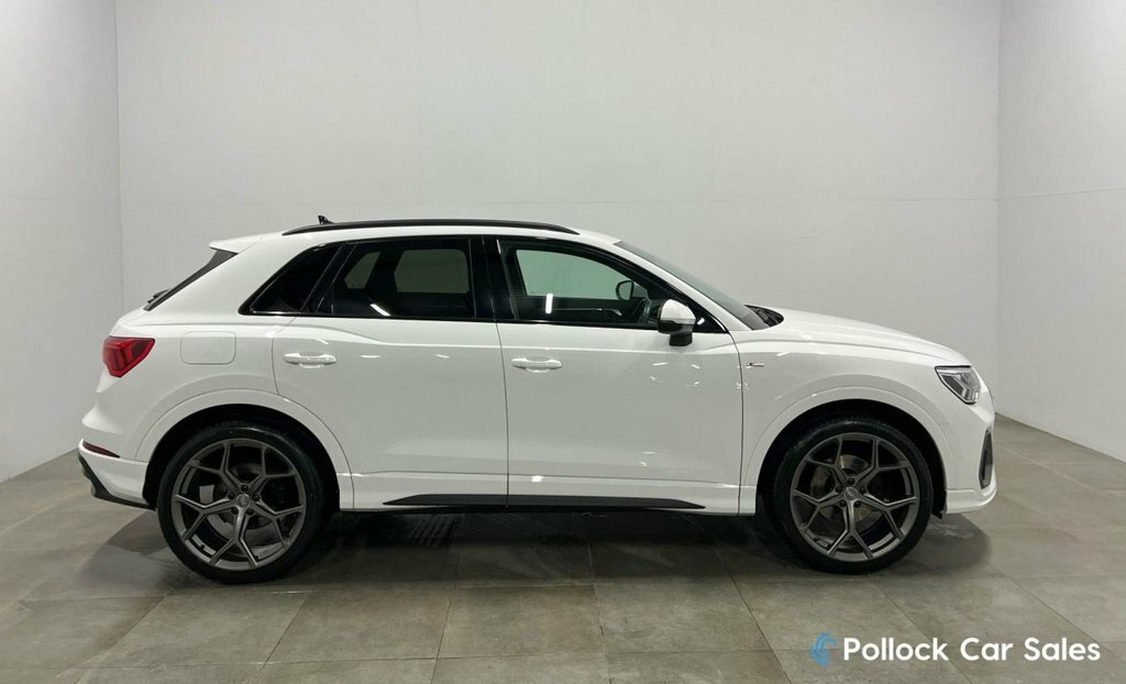 Audi Q3 2L S Line DE22VKM White #4
