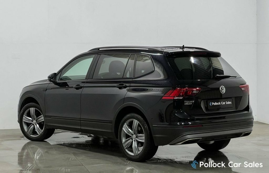 Volkswagen Tiguan Allspace 2L Match NGZ1738 Black #2