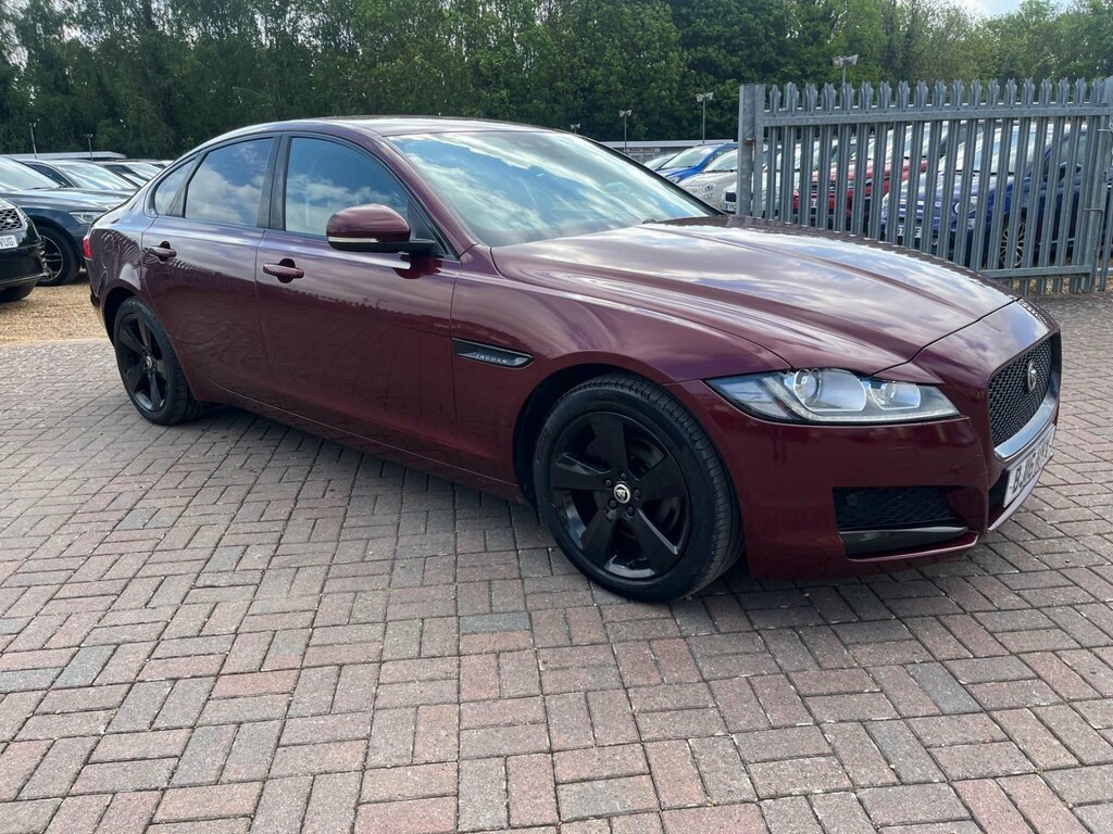 Jaguar XF 2.0D Portfolio Euro 6 Ss BJ16HYX Red #4