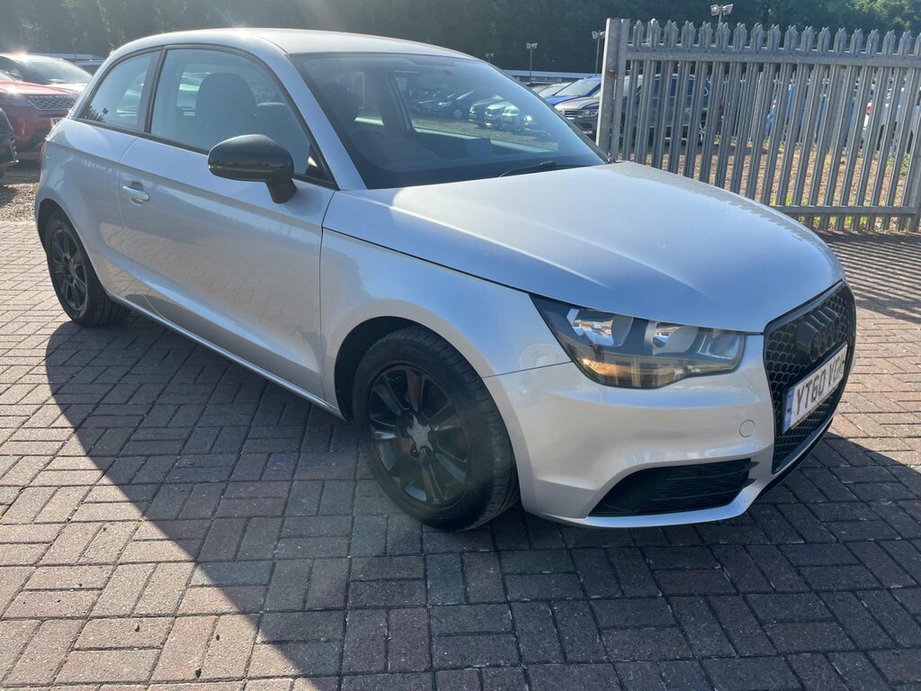 Audi A1 1.6 Tdi Se Euro 5 Ss YT60VGM Silver #4