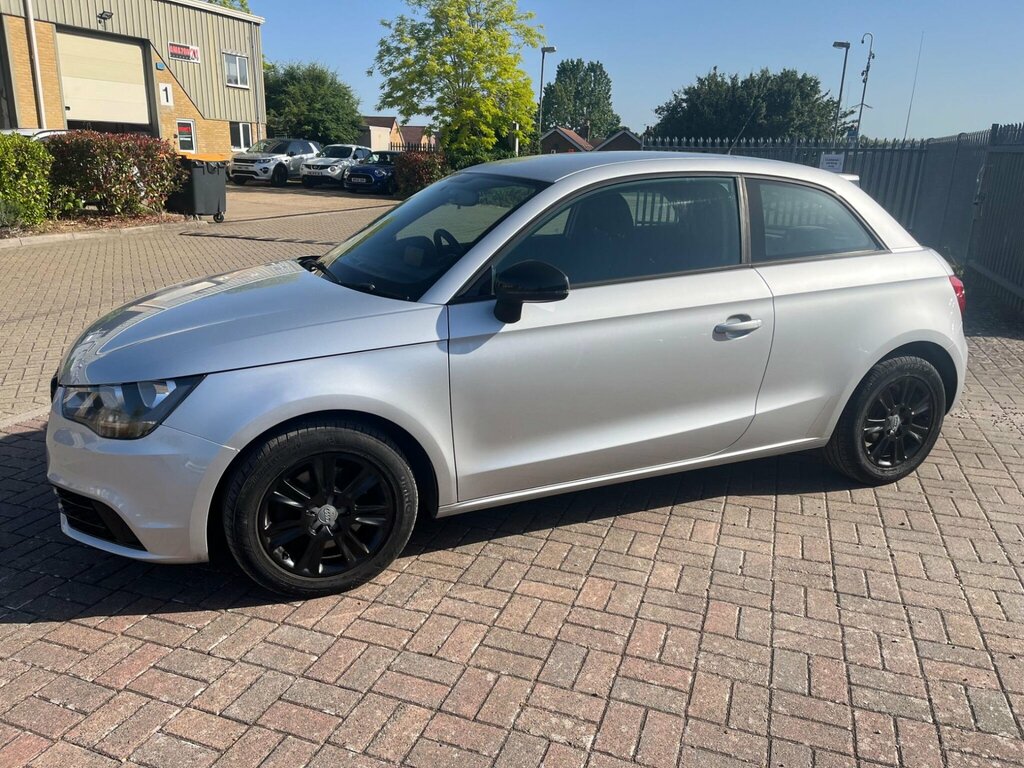 Audi A1 1.6 Tdi Se Euro 5 Ss Silver
