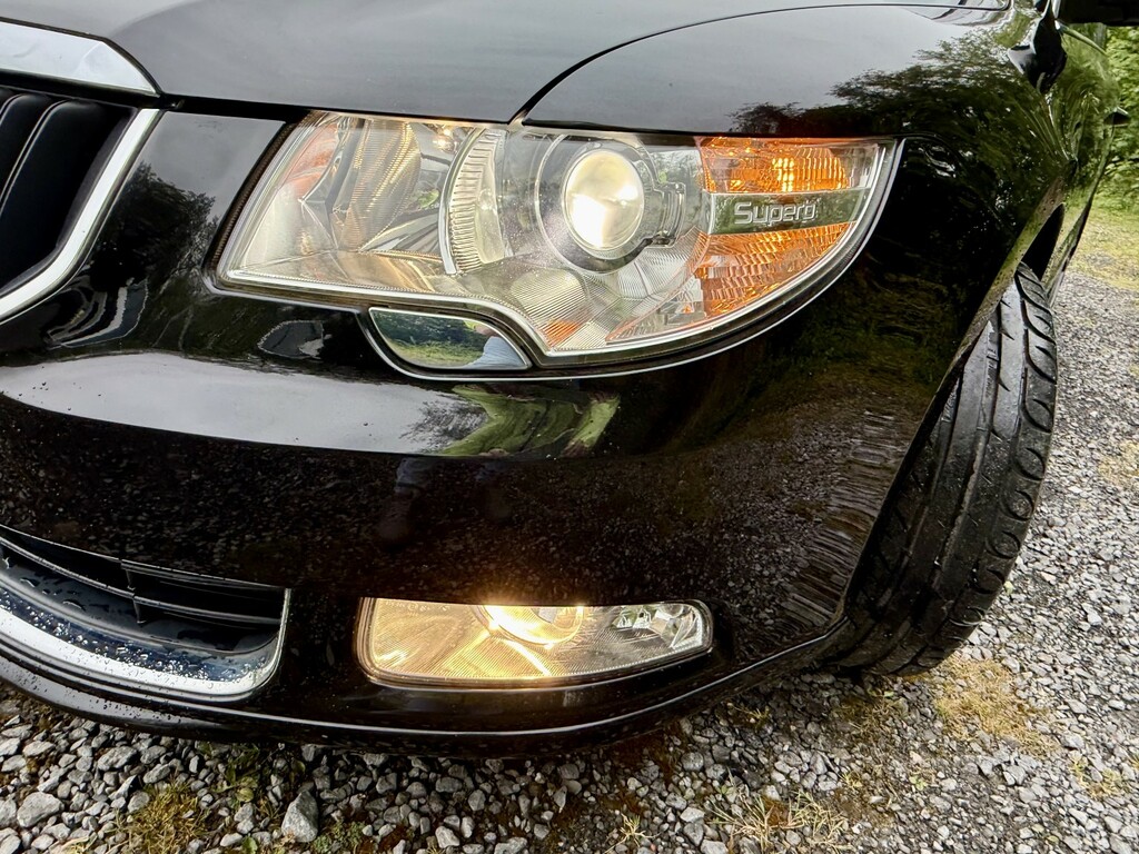 Skoda Superb Hatchback Brown #5