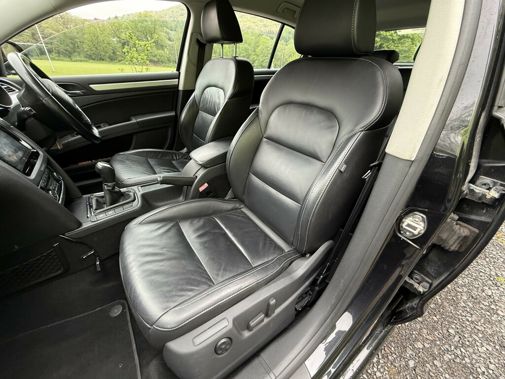 Skoda Superb Hatchback Brown #23