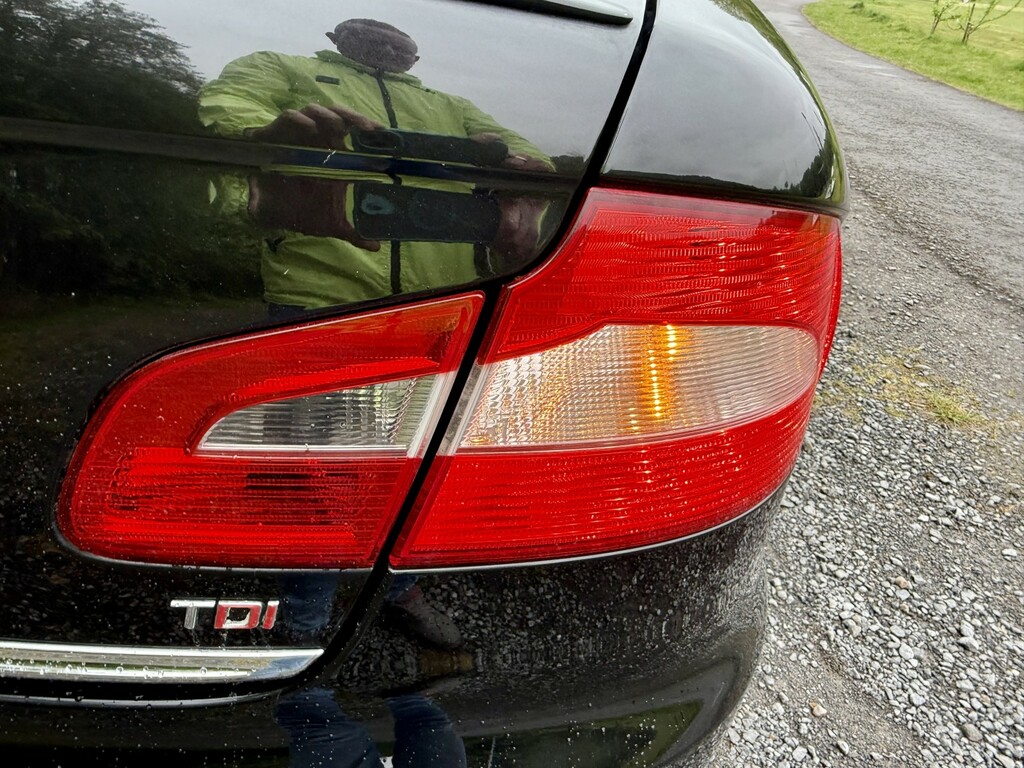 Skoda Superb Hatchback Brown #10