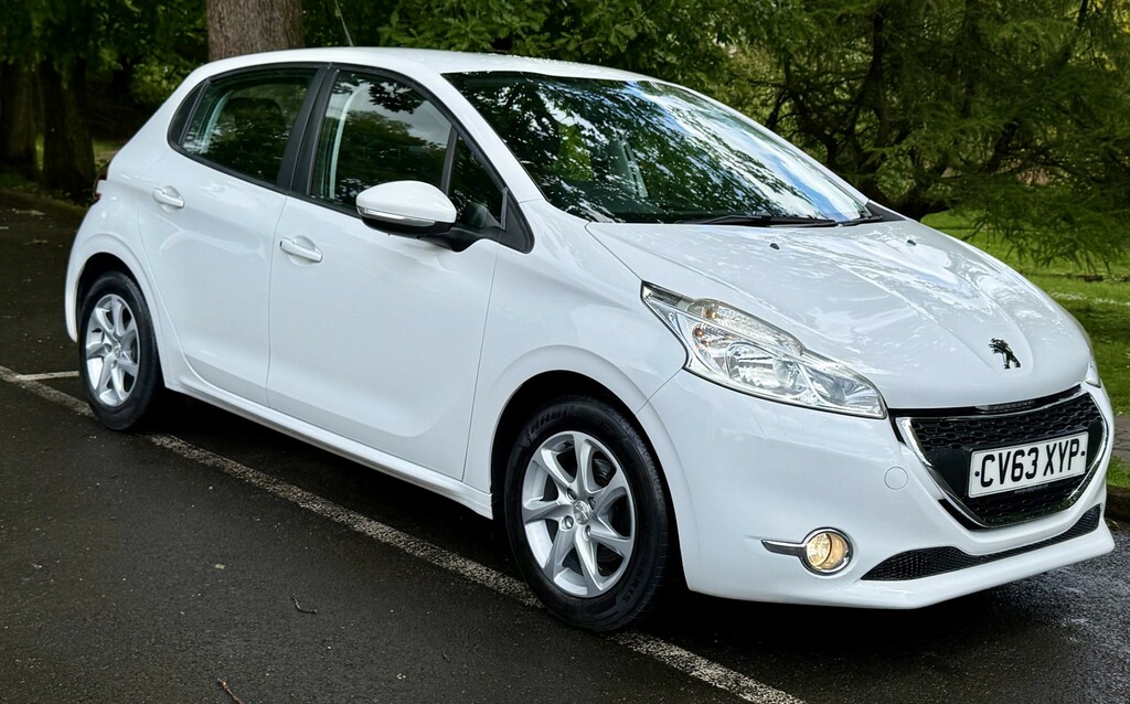 Peugeot 208 Hatchback 1.2 Vti Active1ownerdab-bt-alloys-20ta White