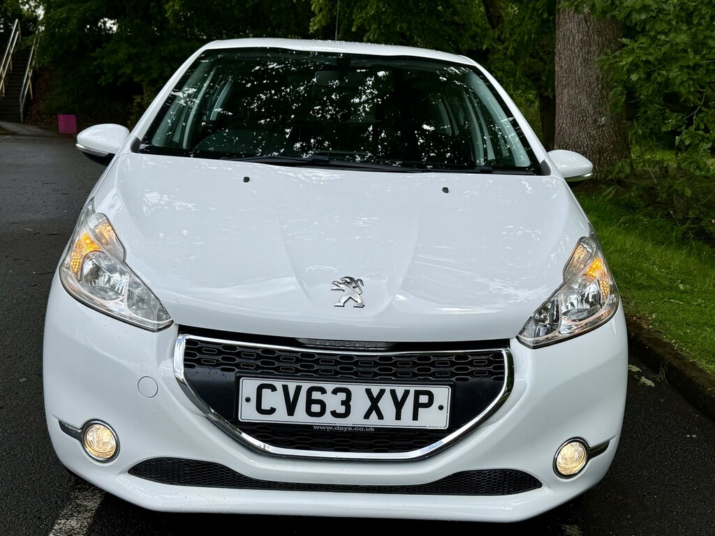 Peugeot 208 Hatchback 1.2 Vti Active1ownerdab-bt-alloys-20ta CV63XYP White #2