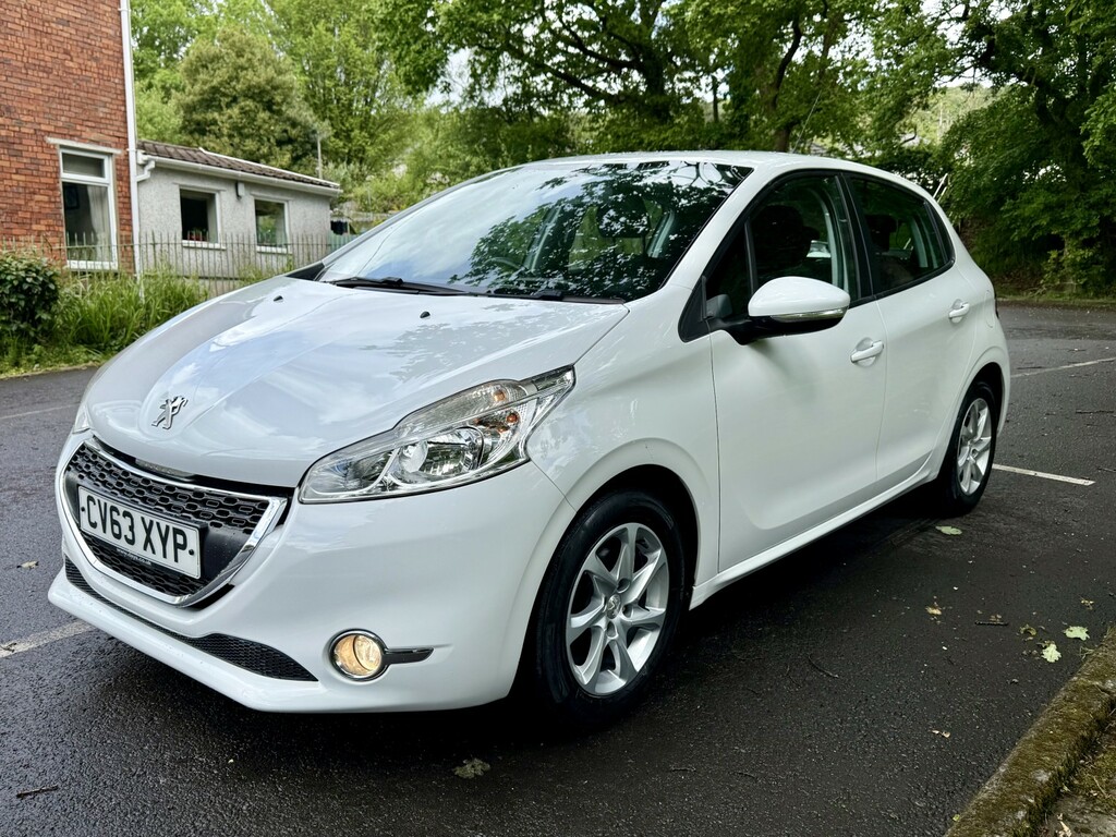 Peugeot 208 Hatchback 1.2 Vti Active1ownerdab-bt-alloys-20ta CV63XYP White #3