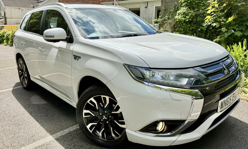 Mitsubishi Outlander Suv 2.0 H 12Kwh Gx4h4wd White