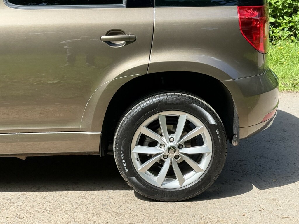Skoda Yeti Suv 2.0 Tdi Seonly 33K-1owner 8 Yrs-8svs-bt-lowta Brown #4