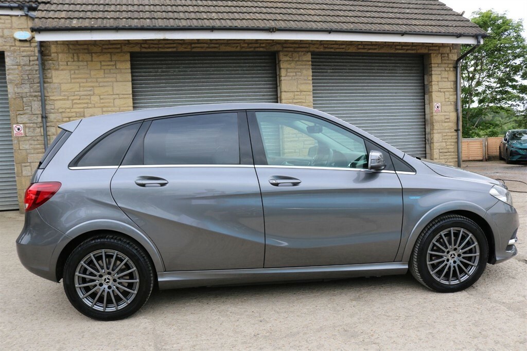 Mercedes-Benz B Class B250e Sport Executive #4