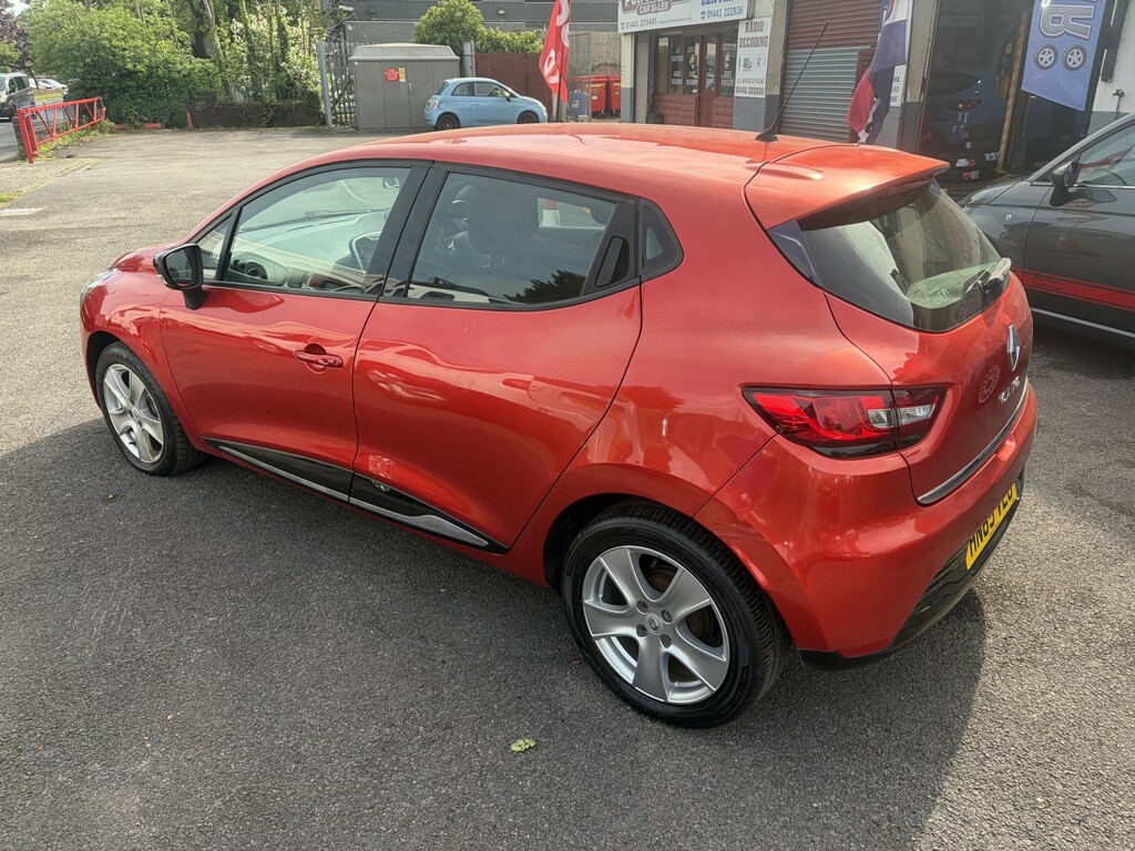 Renault Clio Hatchback 1.2 Dynamique Nav 1.2 16V 75 2015 HN65VLU Red #5