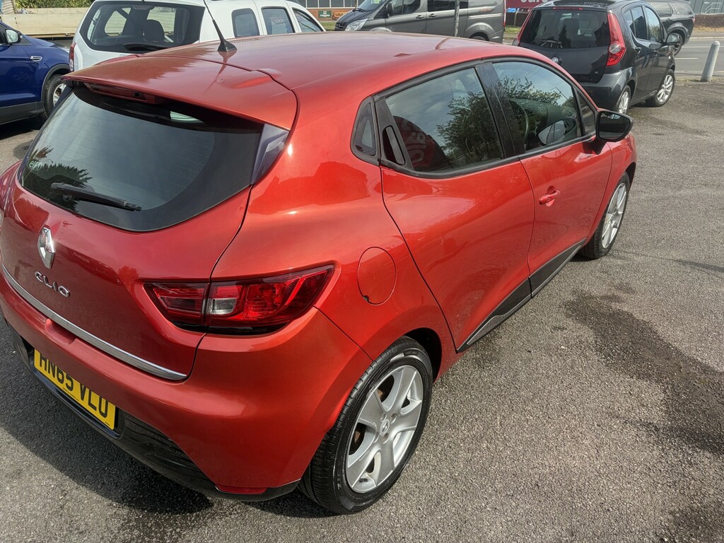 Renault Clio Hatchback 1.2 Dynamique Nav 1.2 16V 75 2015 HN65VLU Red #3
