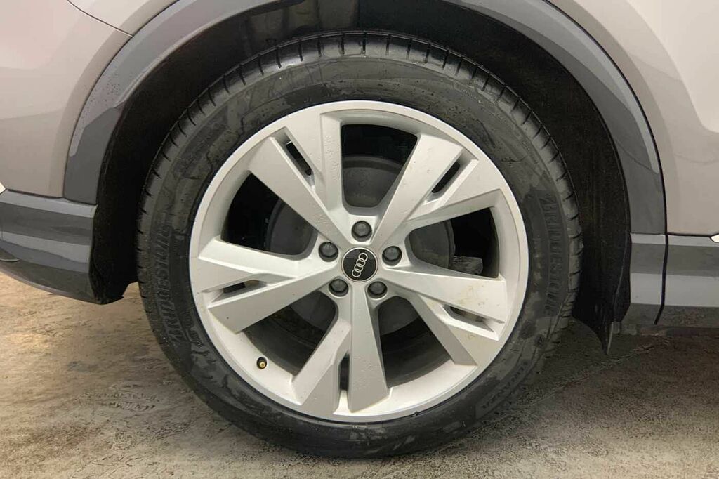 Audi Q4 E Tron Q4 S Line 50 E-tron Quattro 220,00 Kw - 2023 HG23EPN Grey #5